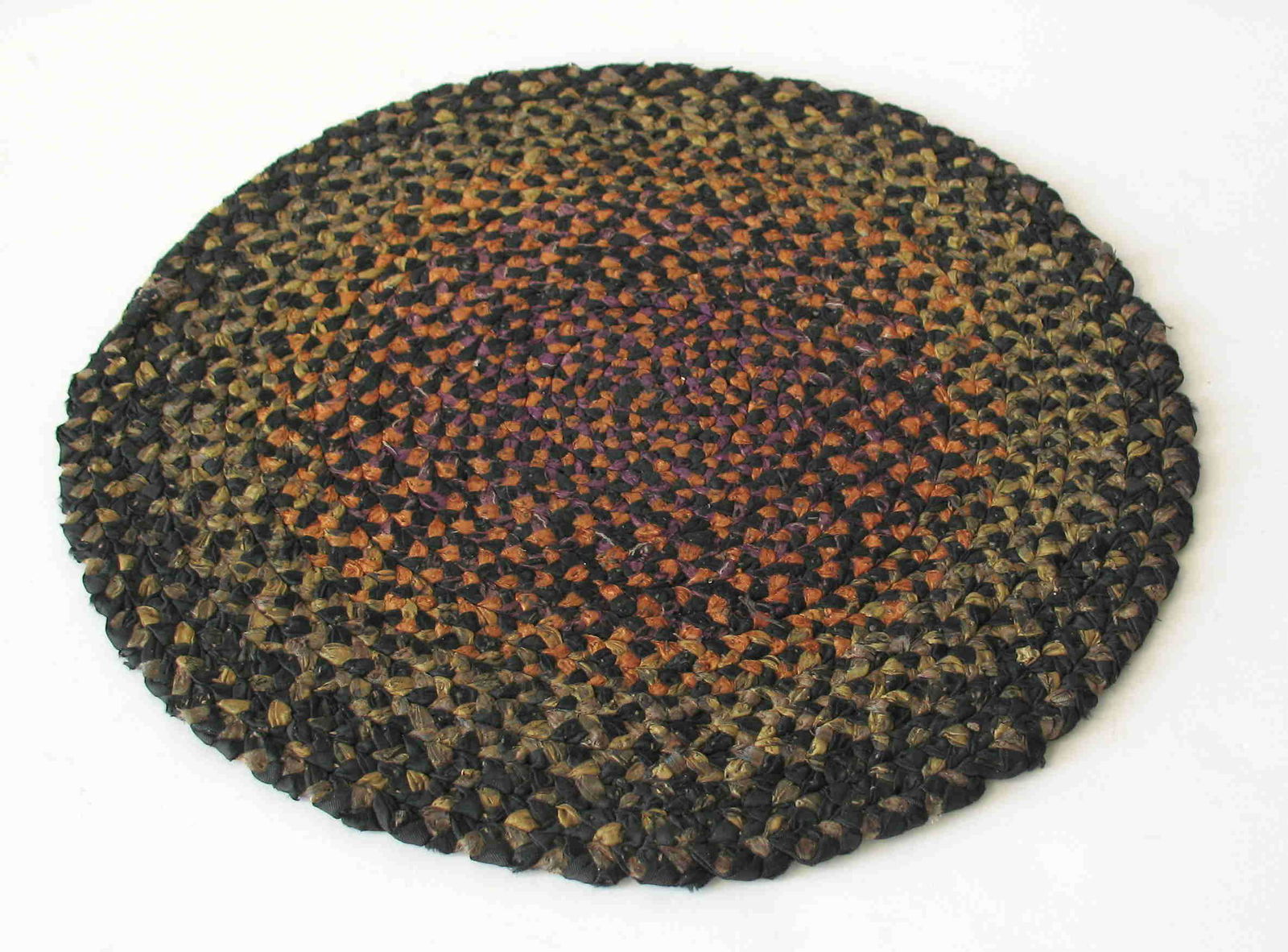 Early smaller size New England braided mat. (1 of 1)