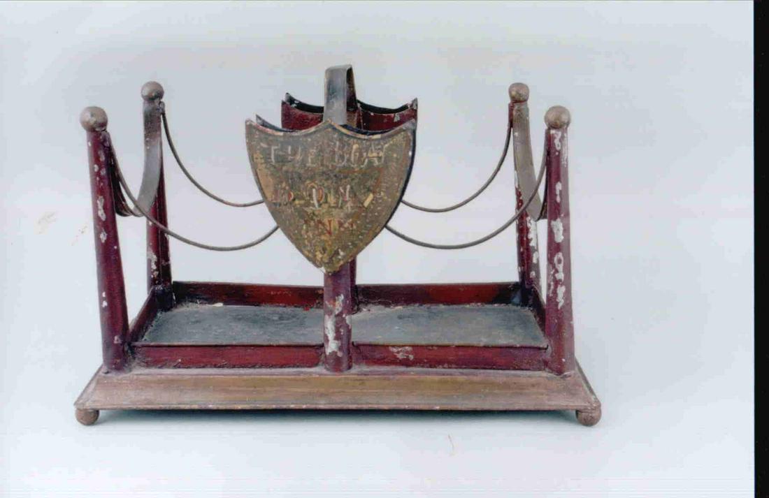 A rare painted tin tavern pipe rack with tray and spill: Title: A rare painted tin tavern pipe rack with tray and spill holders Date: c. 1790 Dimension: 10" H x 14 3/4" W x 8" L Provenance/additional info: Shipping: Domestic: Shipping rates are determined b