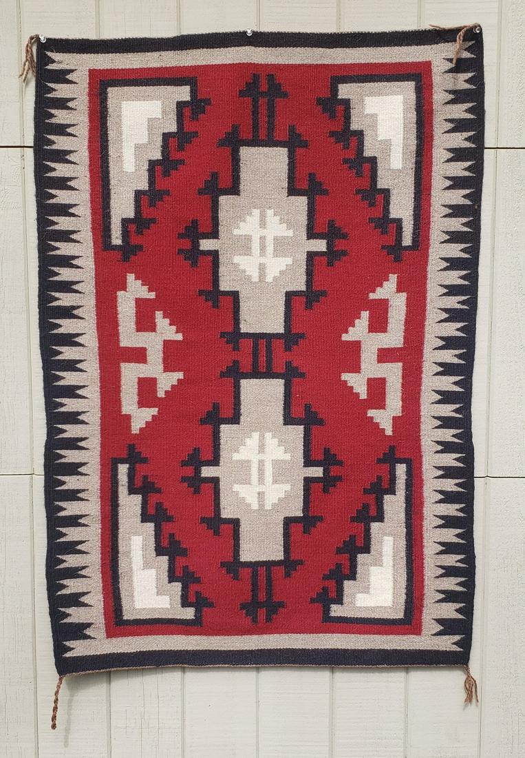 Navajo woven regional rug ca 1950 (1 of 5)