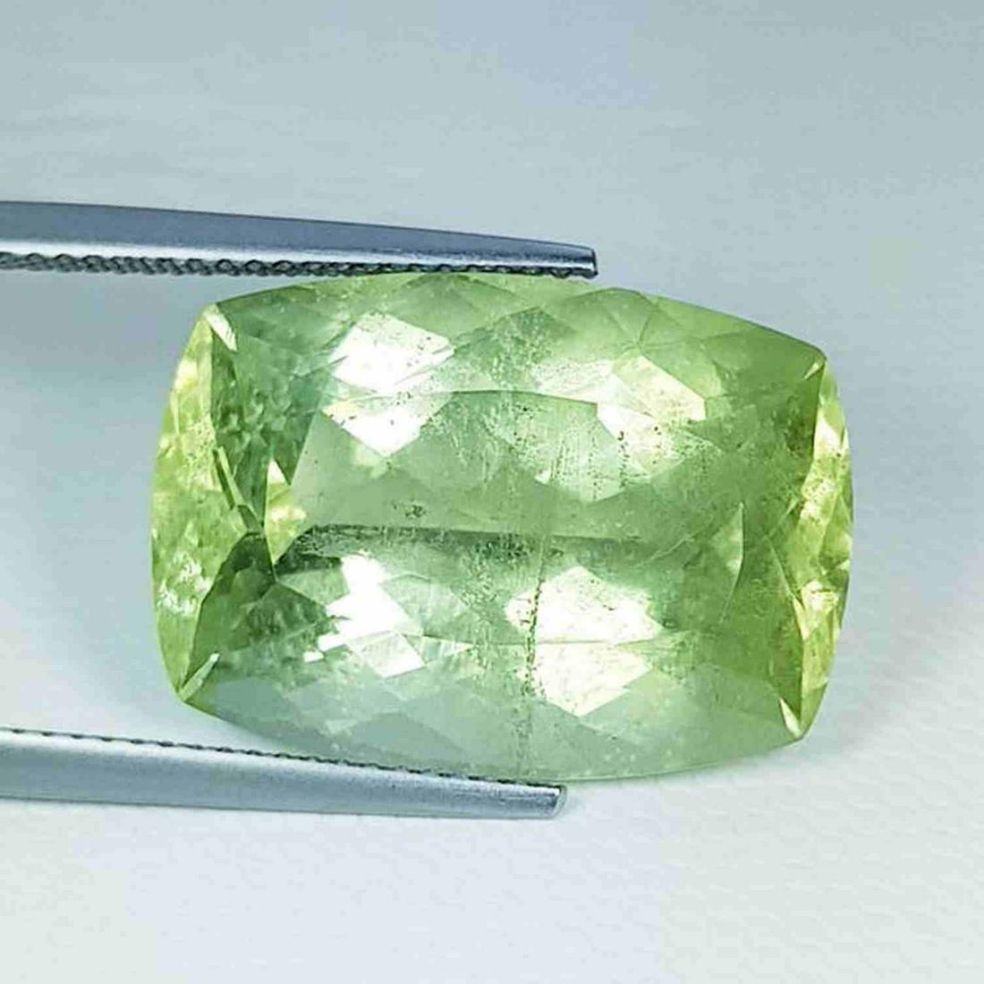 21.25 ct Natural Yellow Beryl (1 of 6)