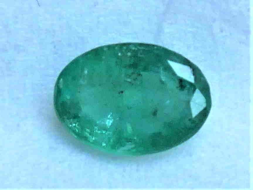 EMERALD 0.71 ct **CERTIFIED IGI** (1 of 2)