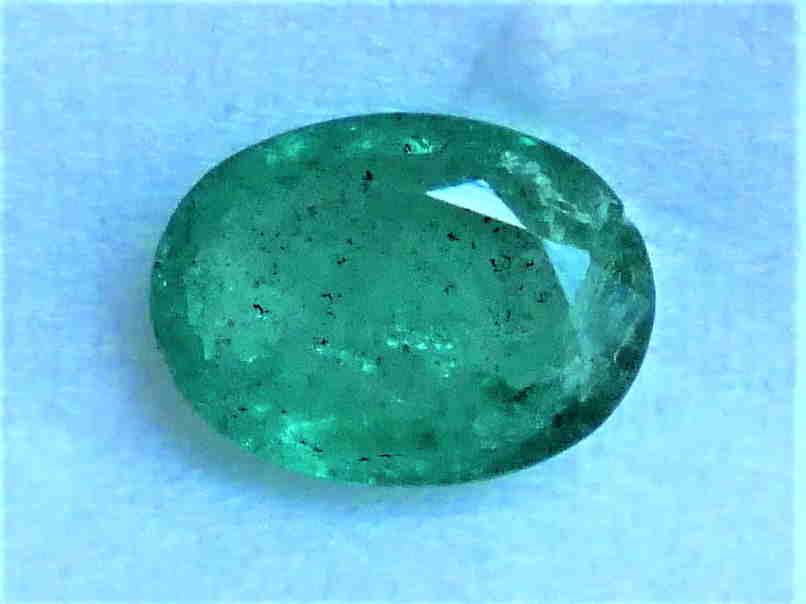 EMERALD 0.92 ct **CERTIFIED IGI** (1 of 2)