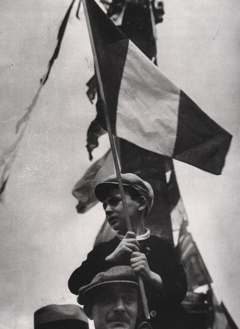 ROBERT CAPA - Place de la Bastille, 14 Juilliet, 1936 (1 of 1)