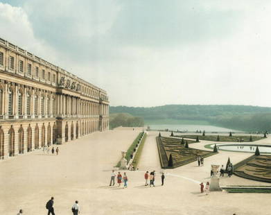 LUIGI GHIRRI - Versailles, 1985: Artist: LUIGI GHIRRI - Print Title: Versailles, 1985 Medium: Photo-lithograph Printed 2000’s in Italy Image size (inches) approx. 8.5 x 10” Reserve: $25.00 Shipping: Domestic: Flat-rate of $15.00