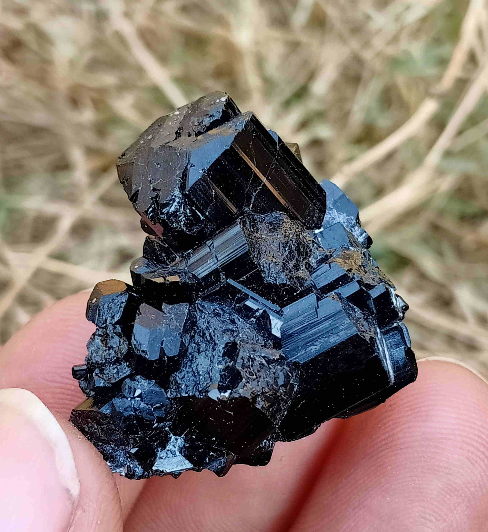 13 Gram Very Beautiful Natural Black Tourmaline: No Reserve! Title: 13 Gram Very Beautiful Natural Black Tourmaline Specimen Treatment: Natural Gemstones: Tourmaline Weight: 13 Gram Size/Dimensions: 27x25x17 mm Origin: Pakistan Shipping: Domestic: F