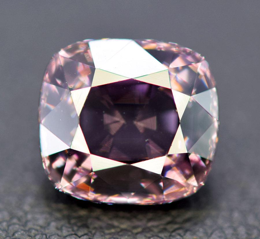 3.75 carats Top Grade Cushion Cut Loop Clean Natural (1 of 4)