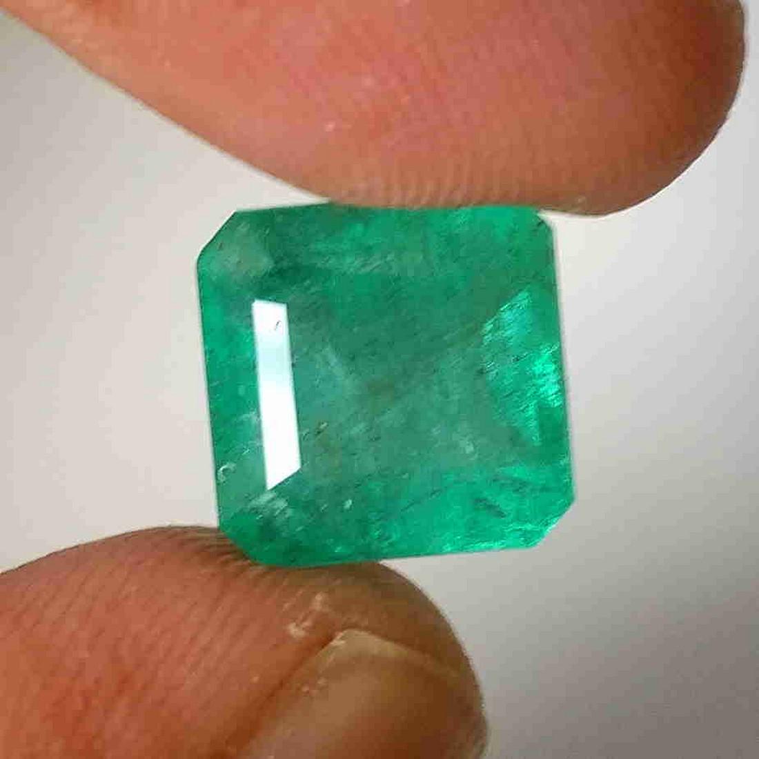 6.35 CT Natural Zambian Emerald octagon cut Good Luster (1 of 3)