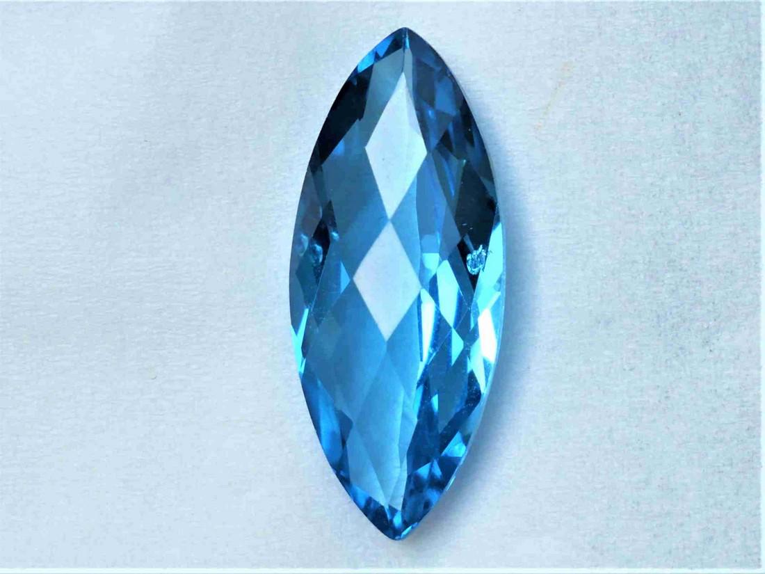 SWISS BLUE TOPAZ 9.72 ct **HIGH QUALITY AND IDEAL FOR (1 of 2)