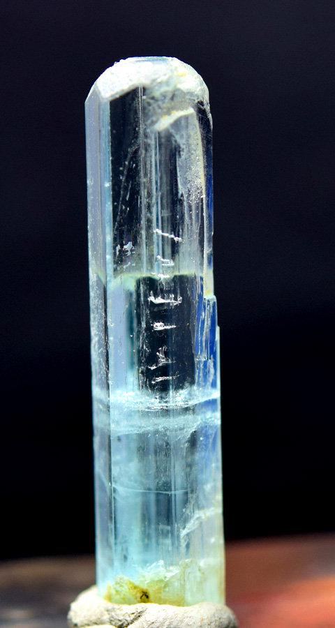 Aquamarine Crystal , Terminated Damage Free Natural: Material Gem type: Aquamarine Description Aquamarine Crystal , Terminated damage Free Natural Aquamarine Crystal from Pakistan Weight : 32.75 cts Size : 41*11*9.5 mm Origin : Shigar Skardu Pakistan Tr
