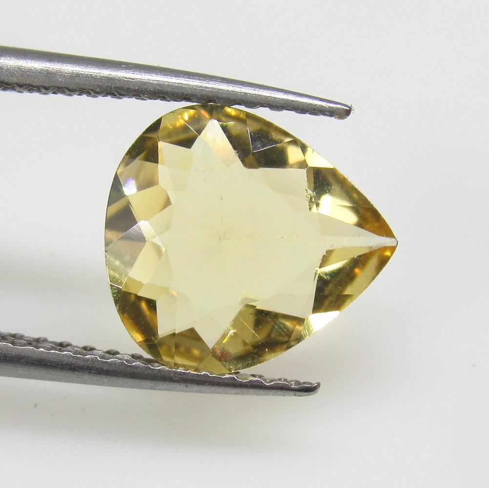 1.85 Ctw Natural Yellow Beryl Pear Cut (1 of 2)