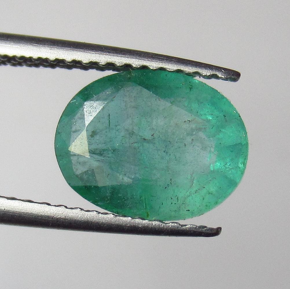 1.93 Ct Natural Zambian Emerald Oval Cut (1 of 2)