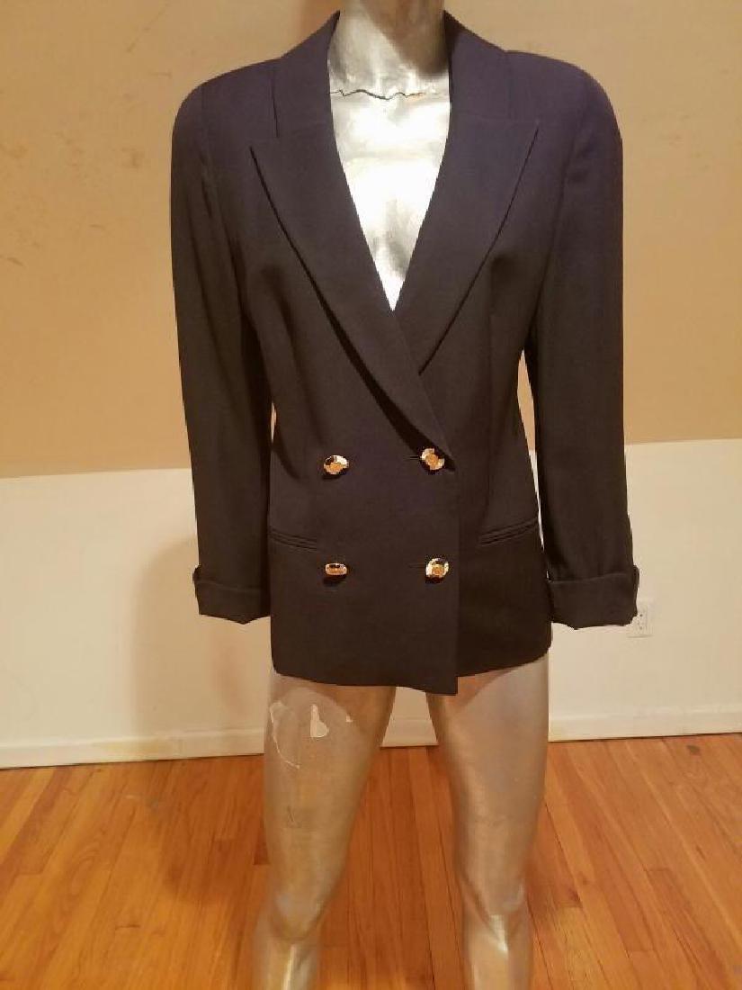 Vintage Louis Feraud Germany navy pure virgin wool: Stunning Louis Feraud Germany double breasted Jacket fully lined with the iconic signature all over and the gold chain. In very good to great vintage condition. Us size 6 S/S-16" Length-17" Sleeve-25"