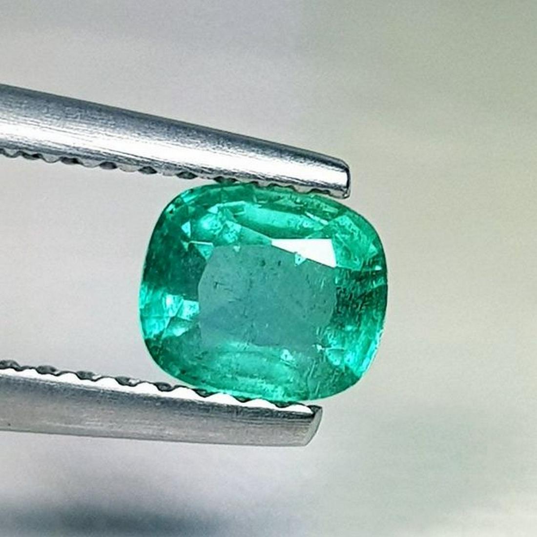Natural Emerald Octagon Cut 0.61 ct (1 of 6)