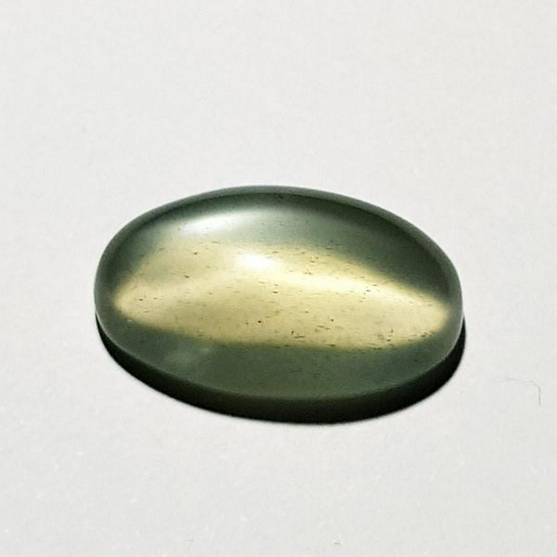 Natural Moonstone Cat's Eye 8.69 ct: No Reserve! Title: Natural Moonstone Cat's Eye 8.69 ct Color/Clarity: VVS Gemstones: Loosegemstone Carat Weights: 8.69 Size/Dimensions: 17.20 x 10.60 x 6.20 Additional Information: Oval - Srilanka Shi