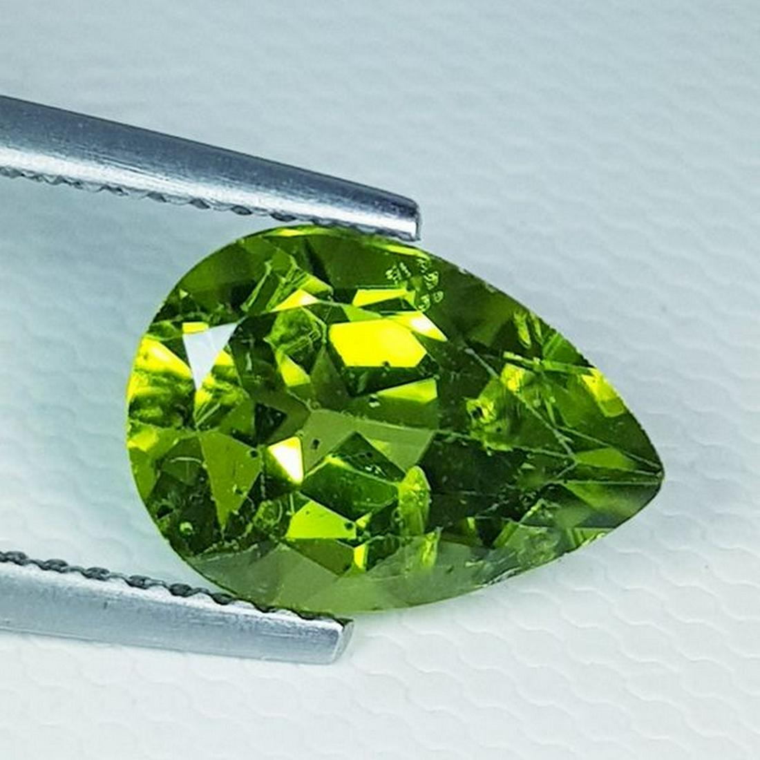 3.07 ct Natural Peridot Pear Cut: No Reserve! Title: 3.07 ct Natural Peridot Pear Cut Color/Clarity: VVS Gemstones: Loosegemstone Carat Weights: 3.07 Size/Dimensions: 11.00 x 7.80 x 5.50 Additional Information: Pear - Pakistan Shippin