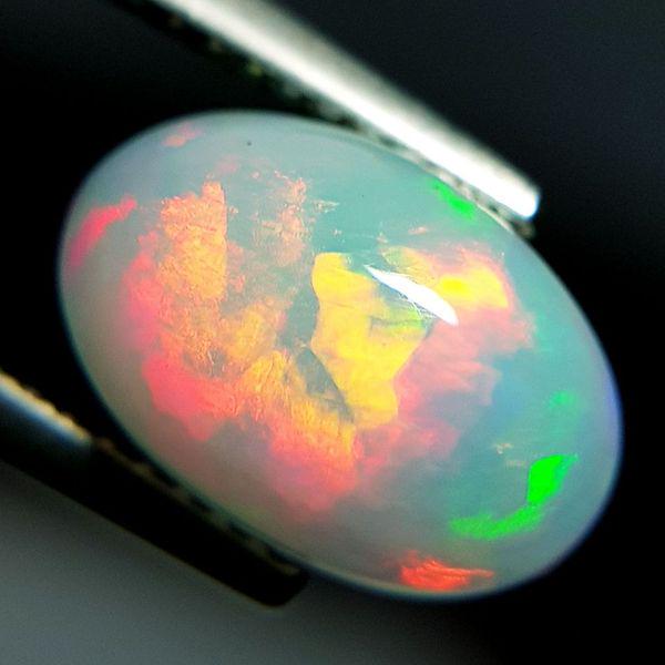 Natural Fire Opal Oval Cabochon 2.22 ct (1 of 6)