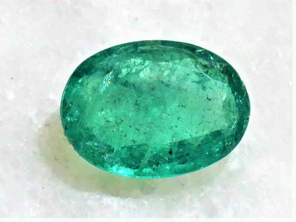 EMERALD 0.92 ct **CERTIFIED IGI** (1 of 2)