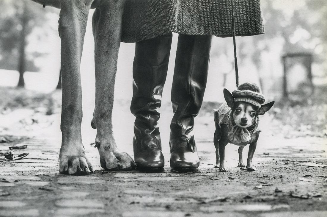 Elliott Erwitt, New York, 1974: Artist: Elliott Erwitt Title: New York, 1974 Medium: Photo Litho, 2001, Italy Dimensions: 6.8x4.5" Additional Information: Heat Wax Mounted on 8.5x11" Conservation Board Artist Bio: Elliott Erwitt (19