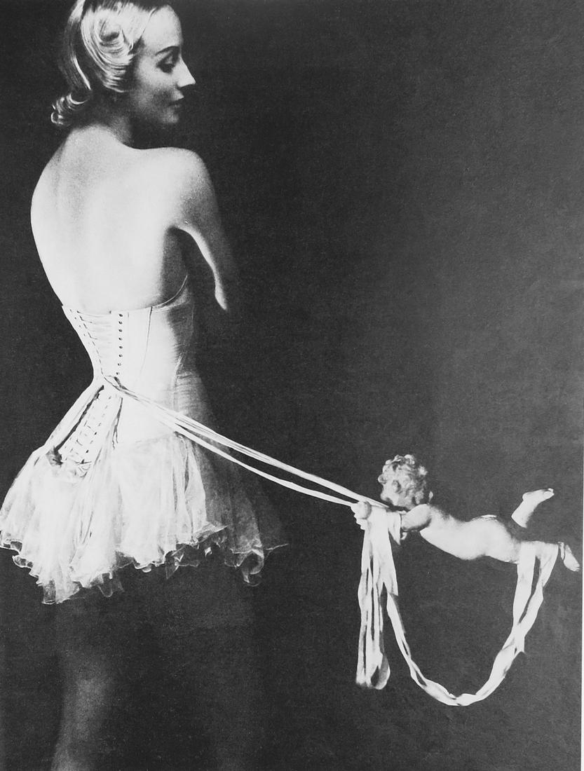 Erwin Blumenfeld, Harper's Bazaar 1939: Artist: Erwin Blumenfeld Title: Harper's Bazaar 1939 Date Printed: 1992 Medium: Photolithograph Printer Location: Maine.US Dimensions: Portfolio Edition Harper's Bazaar and Eastman Kodak Center Additi