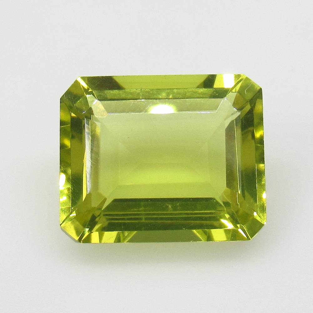 5.80 Ctw Natural Lemon Quartz Octagon Cut: No Reserve! Title: 5.80 Ctw Natural Lemon Quartz Octagon Cut Stone Clarity: VVS Gemstone:Lemon Quartz Carat Weight: 5.80 Size/Dimension: 12.20 x 10.00 x 6.90 mm Additional Info: Good Luster / Top Clas