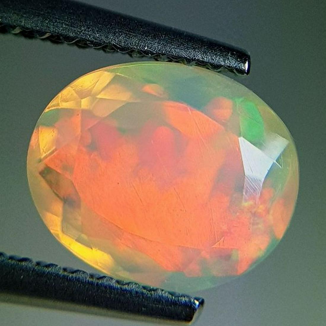 Natural Fire Opal Triangle Cut 1.25 ct (1 of 6)