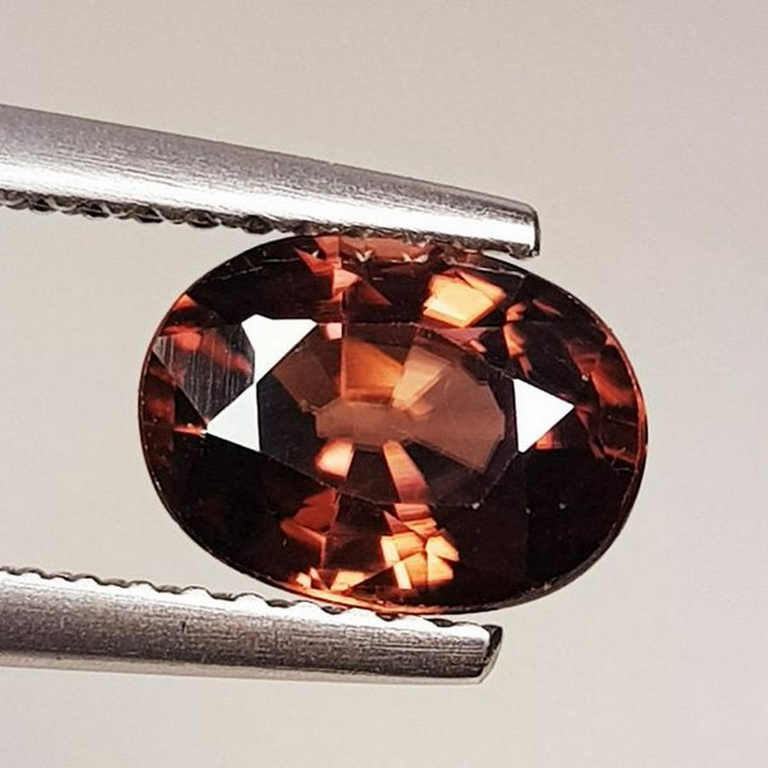 2.00 ct Natural Zircon Oval Cut: No Reserve! Title: 2.00 ct Natural Zircon Oval Cut Color/Clarity: VVS Gemstones: Loosegemstone Carat Weights: 2 Size/Dimensions: 8.00 x 6.00 x 4.00 Additional Information: Oval - Cambodia Shipping: W