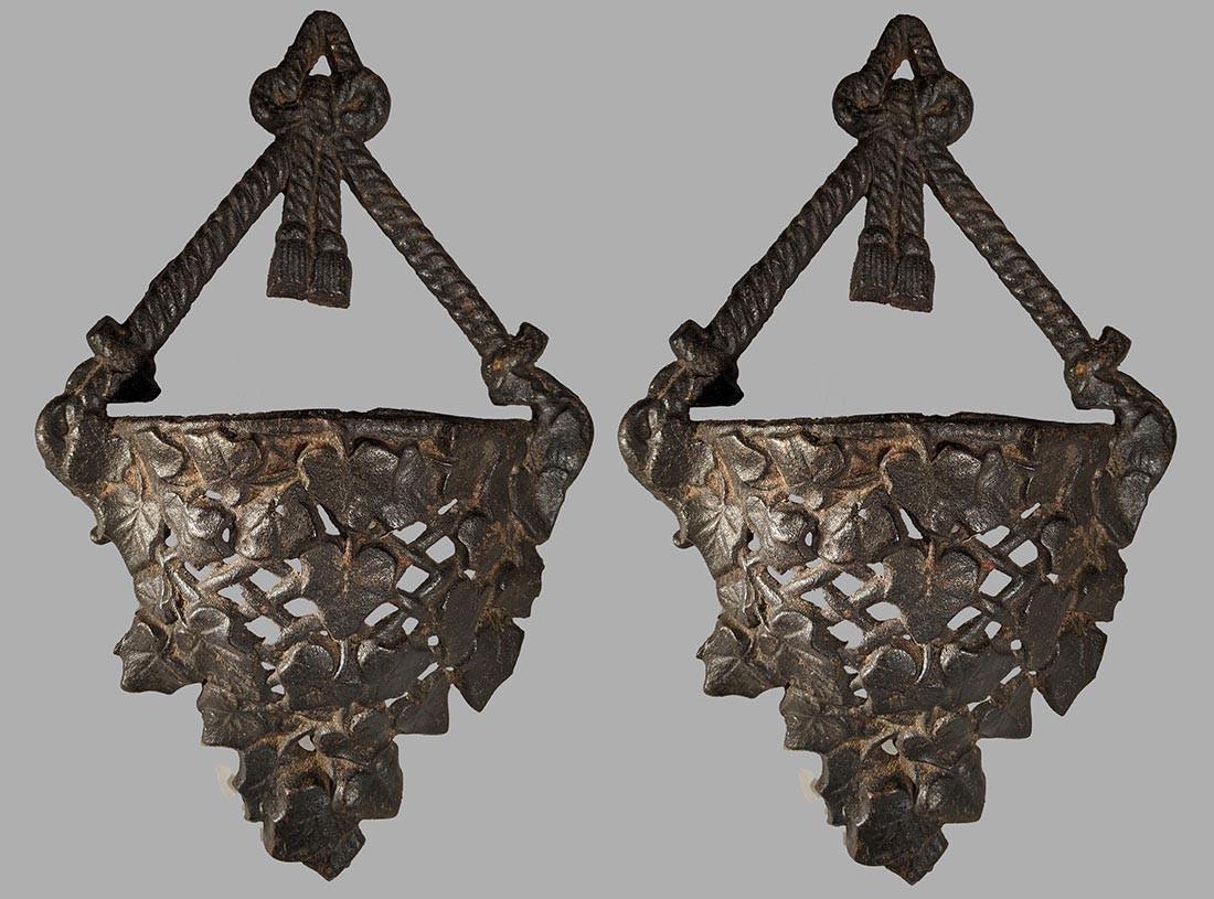 Iron "Ivy" Wall Pockets (1 of 3)