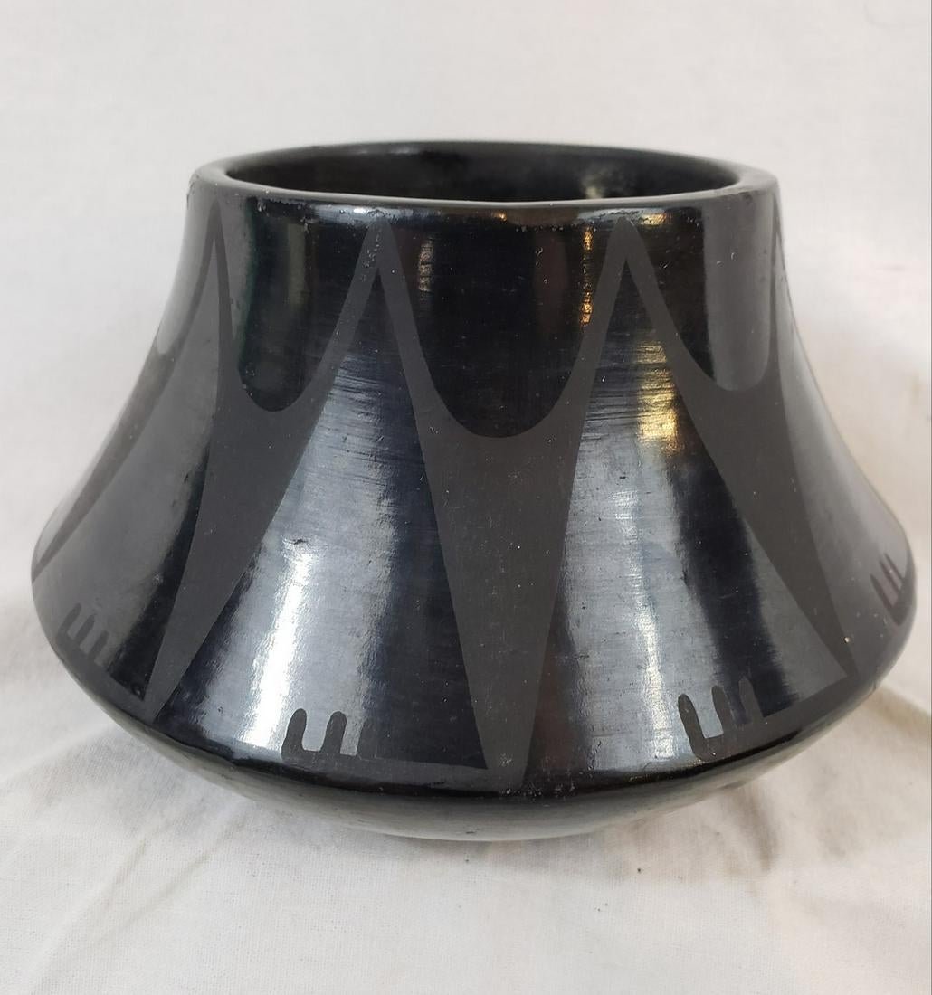 San Ildefonso blackware pottery jar signed Tonita ca (1 of 6)