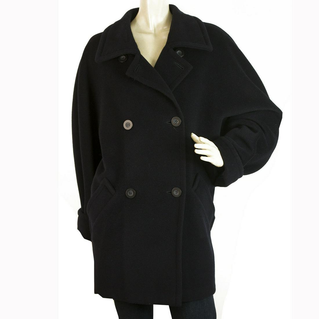 Max Mara Dark Blue Virgin Wool Double Brusted Coat size: Max Mara Dark Blue Virgin Wool Double Brusted Coat size Fr 42 It 44 Max Mara presents this classic dark blue coat, a winter must have in such a luxurious quality!! It features long raglan sleeves, dou