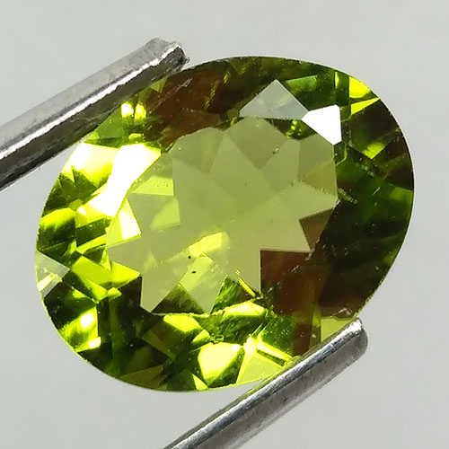 2.31 CTS NATURAL PERDIOT OVAL SHAPE GOOD LUSTER LOOSE (1 of 3)