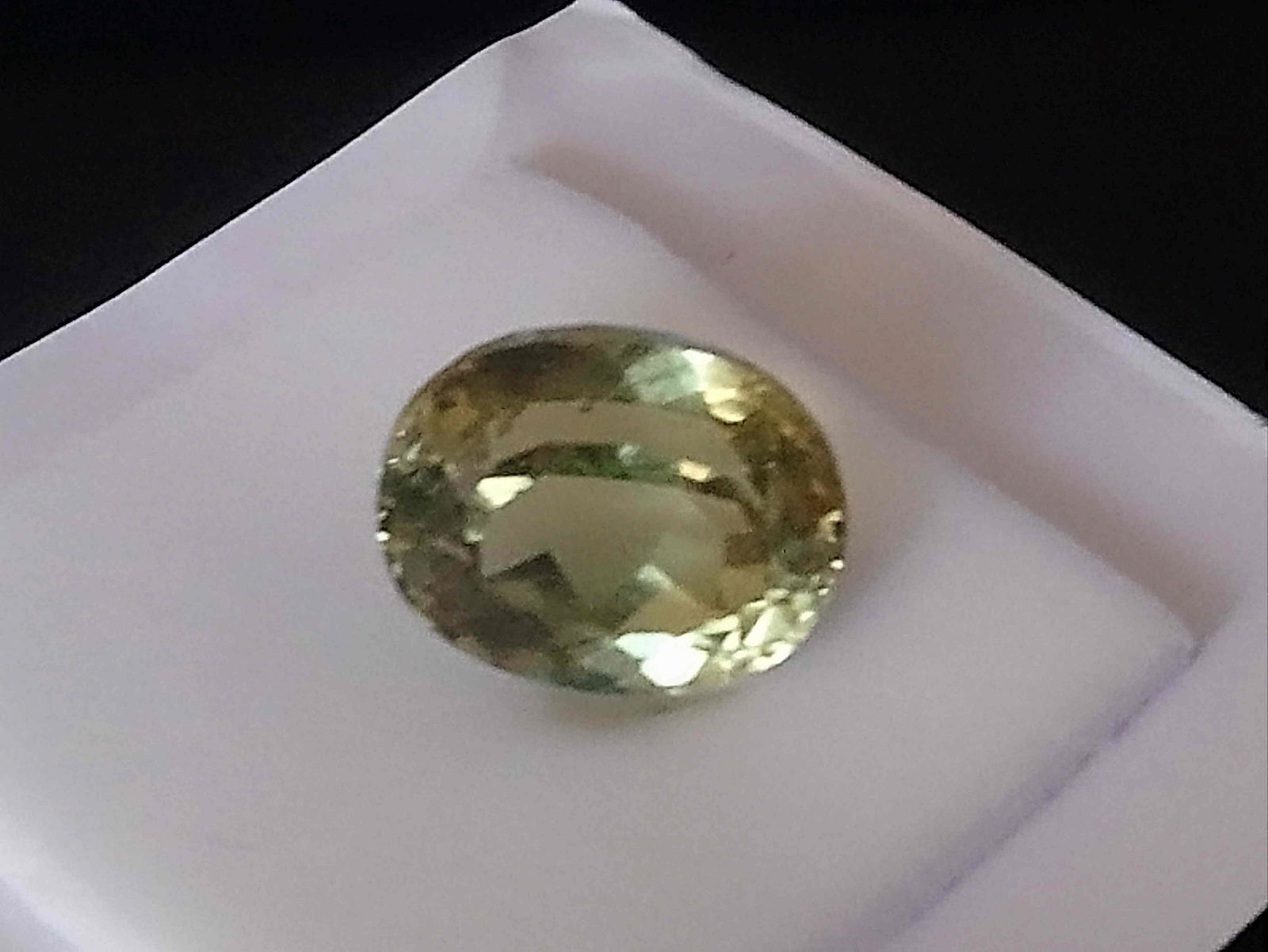 5.99 ct green apatite-faceted stone (1 of 11)