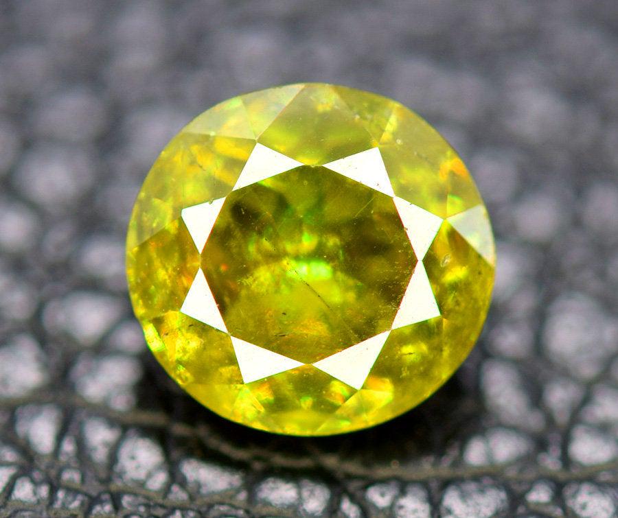 1.10 CT Natural Full Fire Sphene Titanite Gemstone (1 of 4)