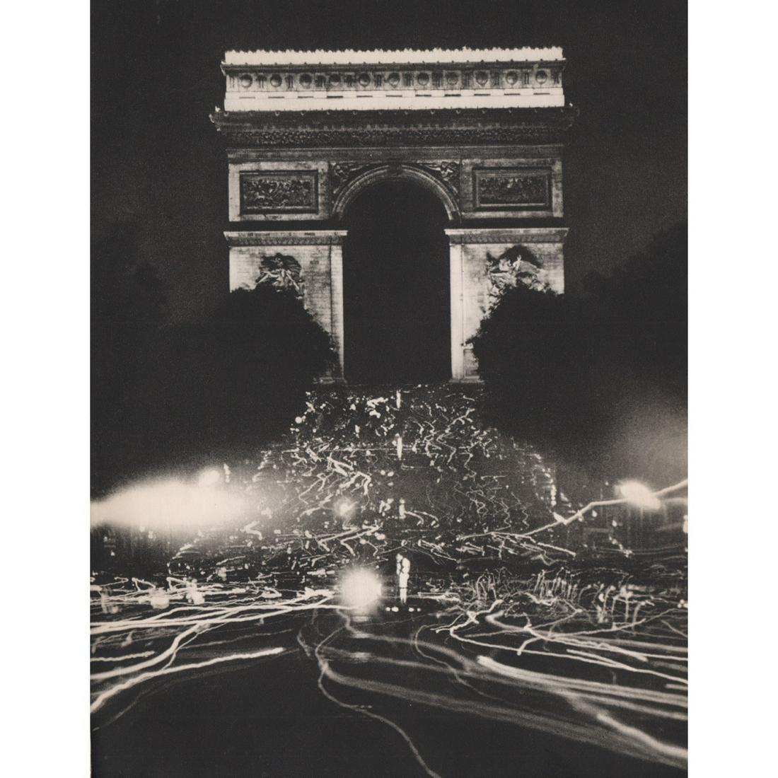 ROBERT DOISNEAU - Arc de Triomphe: Artist: ROBERT DOISNEAU Print Title: Arc de Triomphe Medium: Sheet-fed Gravure Printing Date: 1950's Printed in France Image Size approx: 10.5 x 8 inches Robert Doisneau (1912-1994) was a French photo