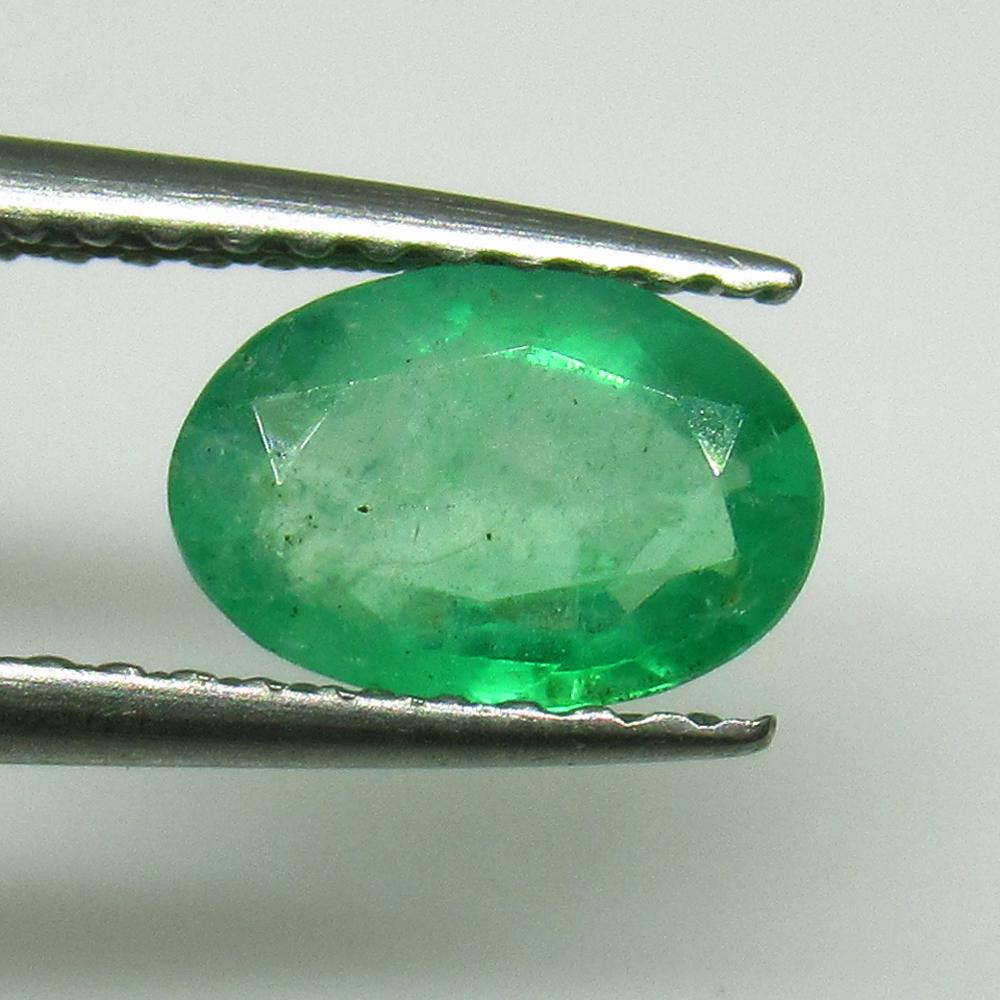 0.77 Ct Natural Zambian Emerald Oval Cut (1 of 2)