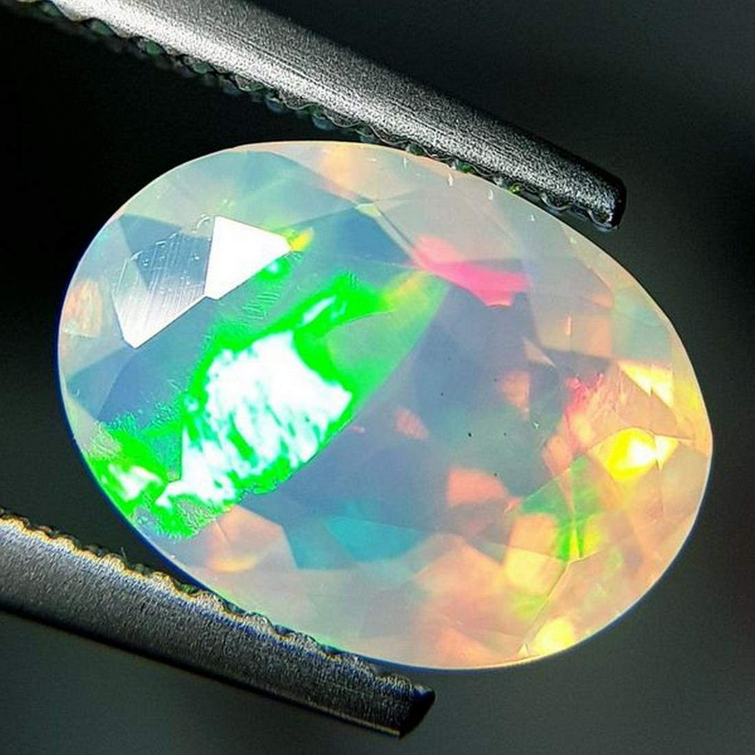 Natural Fire Opal Oval Cut 2.30 ct (1 of 8)