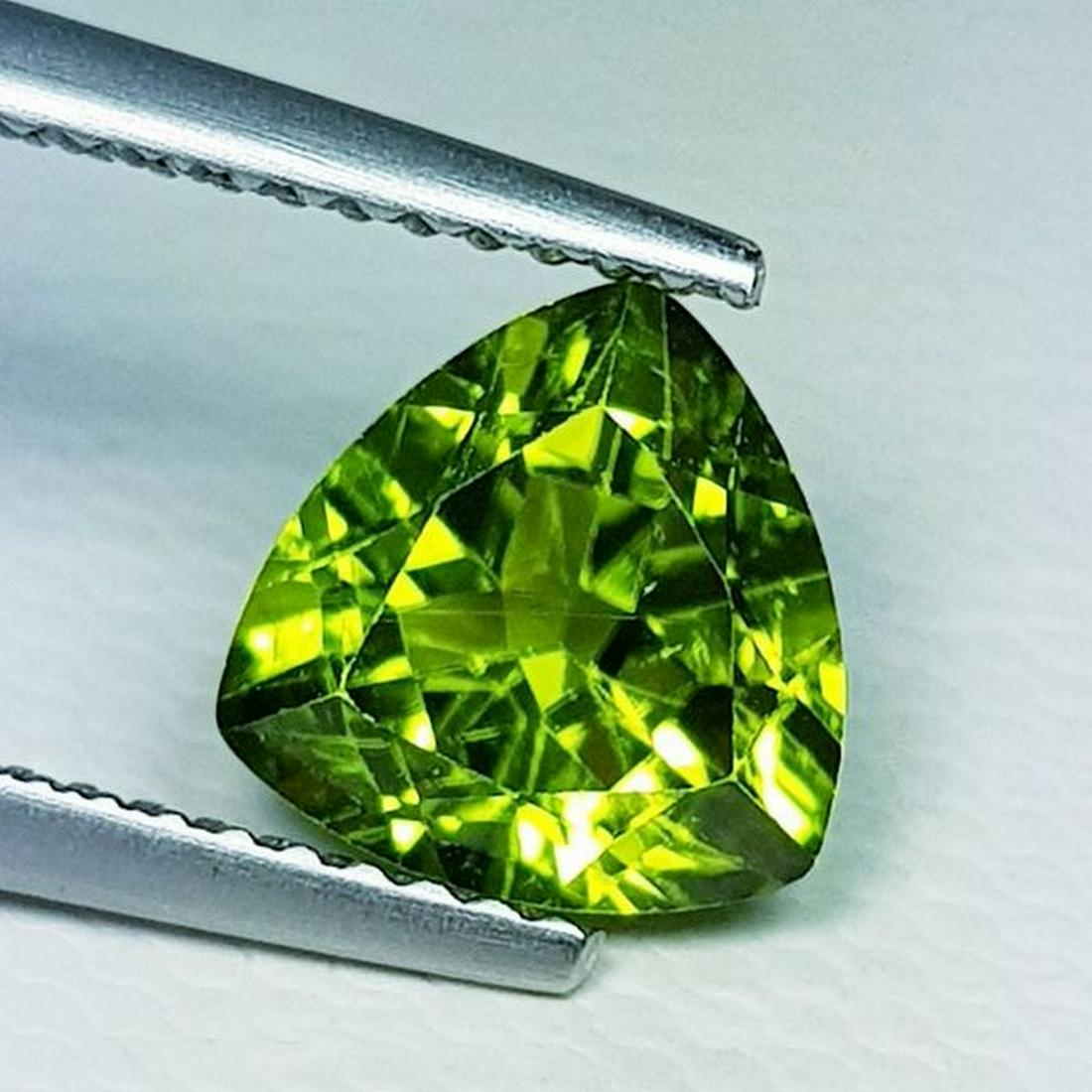 Natural Peridot Triangle Cut 2.33 ct (1 of 5)