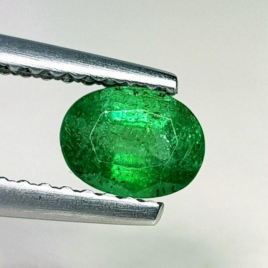 Natural Emerald Oval Cut 0.66 ct (1 of 5)