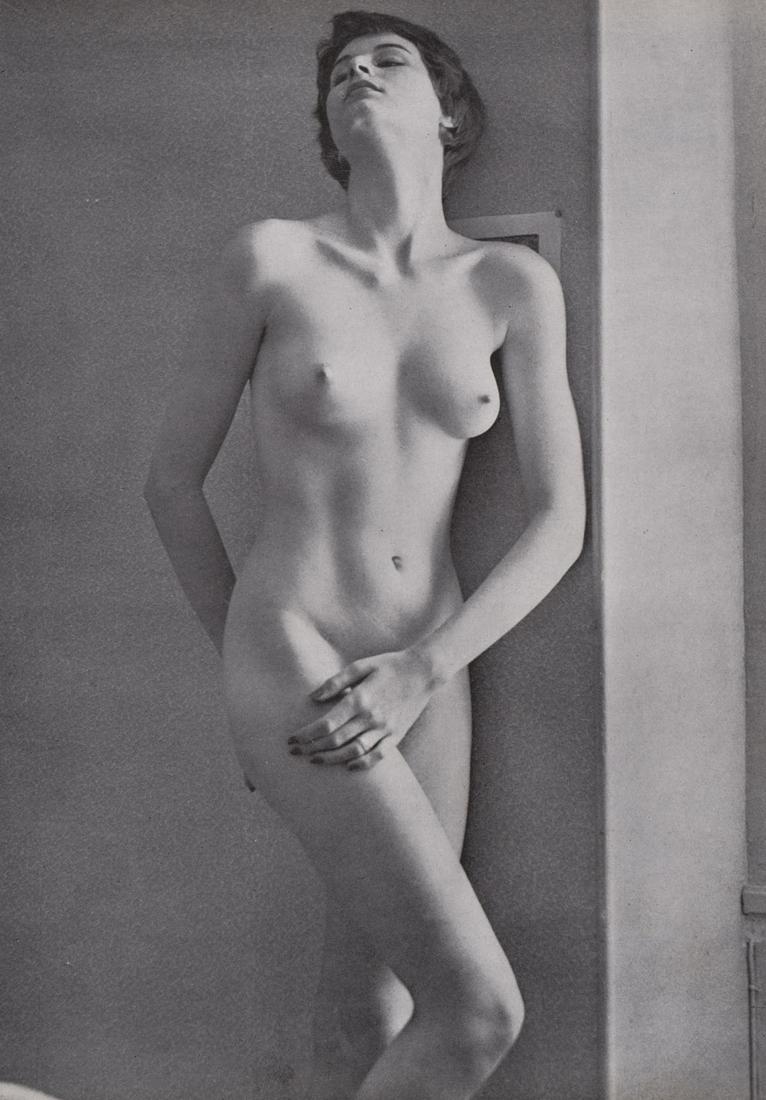 EMILE SAVITRY -Nude: Artist: EMILE SAVITRY Print Title: Nude Medium: Photolithograph Printed 1950’s in Japan Image size (inches) approx.9 x 7” Reserve: $25.00 Shipping: Domestic: Flat rate of $15.00 to anywhere within