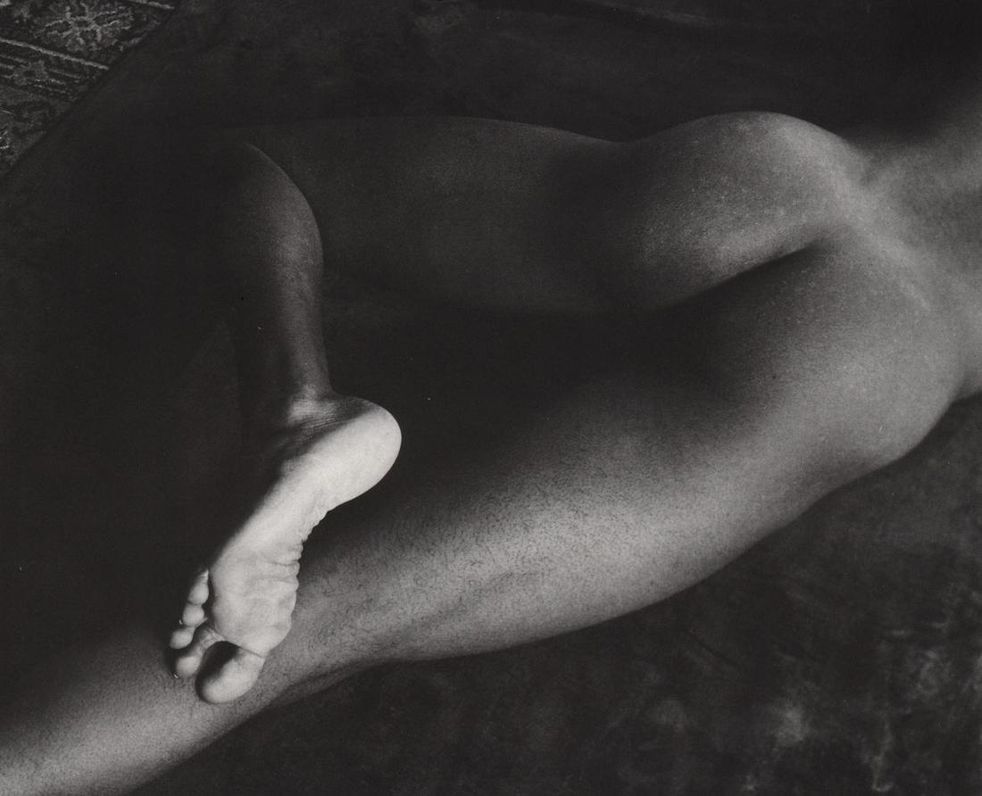 MINOR WHITE - Nude Foot, 1947: Artist: MINOR WHITE Print Title: Nude Foot, 1947 Medium: Photo-lithograph Printed in Austria 1980’s< Image size (inches) approx. 5.5 x 7” Reserve: $25.00 Shipping: Domestic: Flat rate of $15.00 to