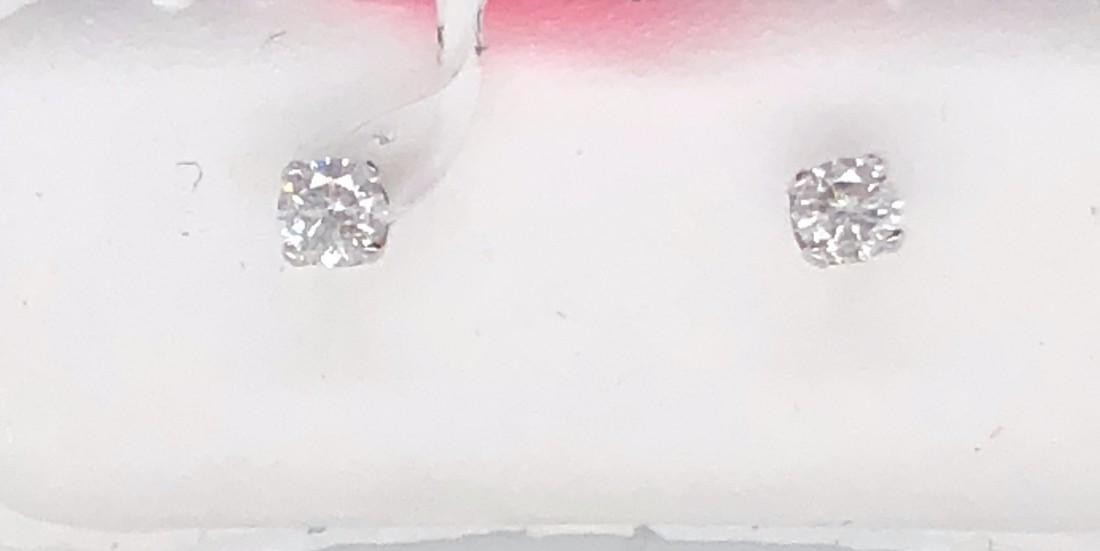 One pair 14k White Gold 0.20ct Diamond Stud Earrings (1 of 1)