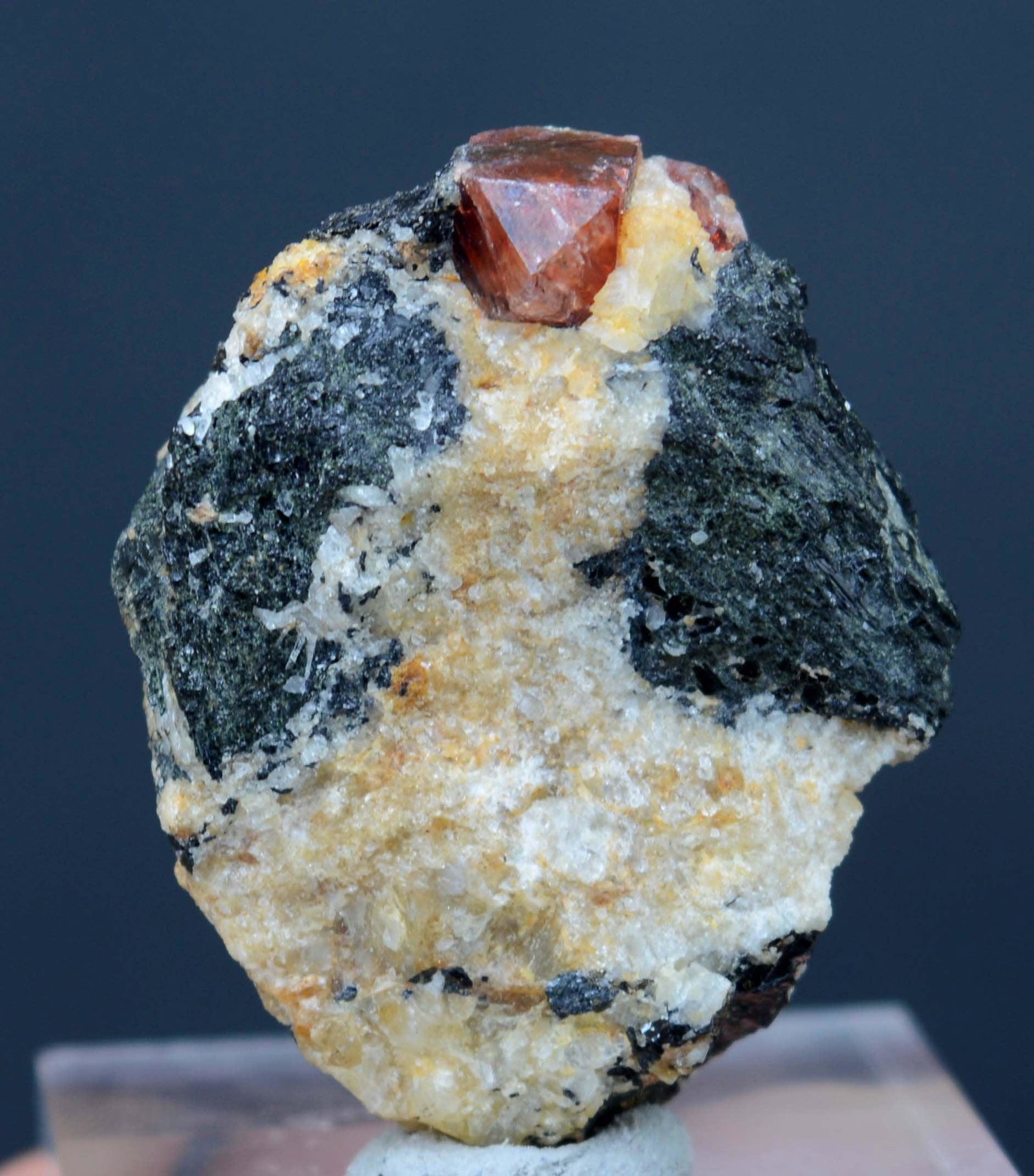 47 Grams Zircon Crystal On Matrix From Baluchistan: Material Zircon more Description Zircon Crystal On Matrix From Baluchistan Pakistan Weight : 47 Grams Size : 45*30*25 mm Treatment : Natural Origin : Baluchistan DHL Ecommerce Shipping Learn more abou
