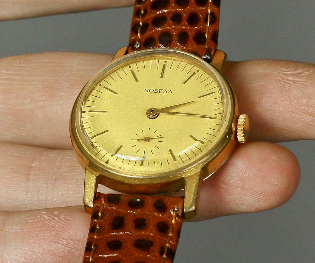 Pobeda Vintage Men Wrist Watch / Collectible Vintage: Materials Band material: Leather Gold, Stainless steel Pobeda vintage men wrist watch russian antique unisex white USSR watches. Pobeda Vintage Men Wrist Watch. Collectible Vintage Soviet Mechanical W