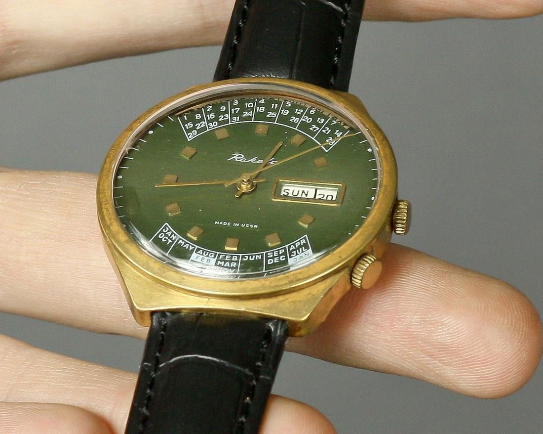 Raketa Vintage Men Wrist Watch Russian Antique USSR: Materials Band material: Leather Gold, Stainless steel Raketa Vintage Men Wrist Watch Russian Antique Unisex White USSR Watches. Green Dial Soviet Wrist Watch. Golden Color Vintage Men Wrist Watch. Ra