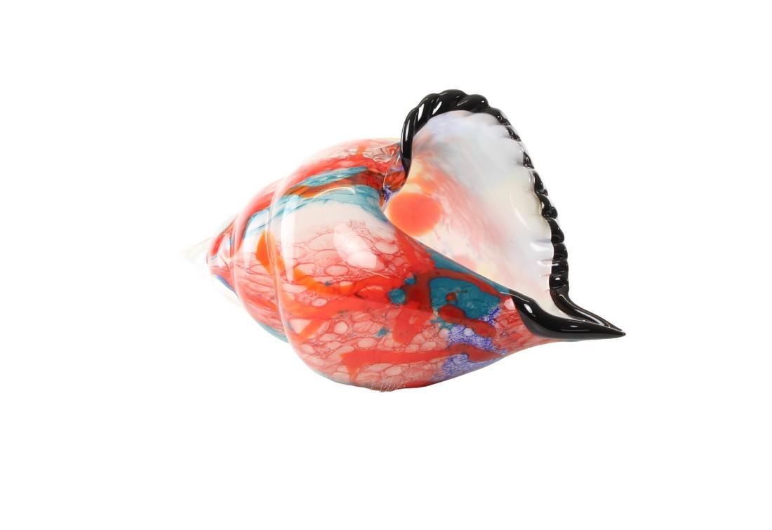 A murano glass conch shell - Tropical beach decor -: Title: A murano glass conch shell - Tropical beach decor - Large piece Maker: Unknown Origin: Italy Date/Period: 1980's Materials:Glass Dimensions:Height: 22 cm / 10.8 inchesWidth: 19 cm / 8 inchesLen
