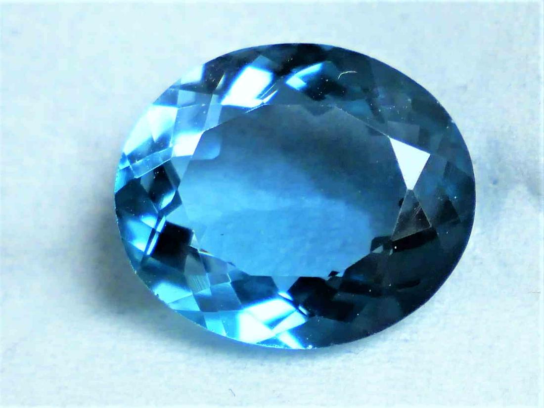 SWISS BLUE TOPAZ 4.93 ct **CERTIFIED IGI** (1 of 2)