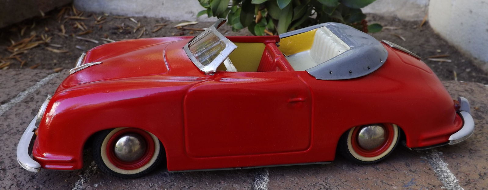 Distler Porsche , the rarer version Made in Belgium in (1 of 6)