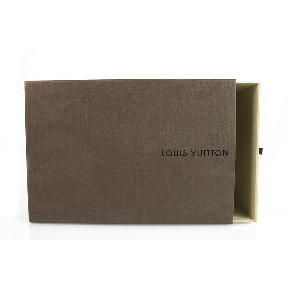 LOUIS VUITTON Brown Empty Gift Box Storage Fashion: LOUIS VUITTON Brown Empty Gift Box Storage Fashion Display 20x29x11 cm Beautiful and authentic Louis Vuitton box in dark brown that can be used for storage or decoration.Item specifics Condition: 7.5 