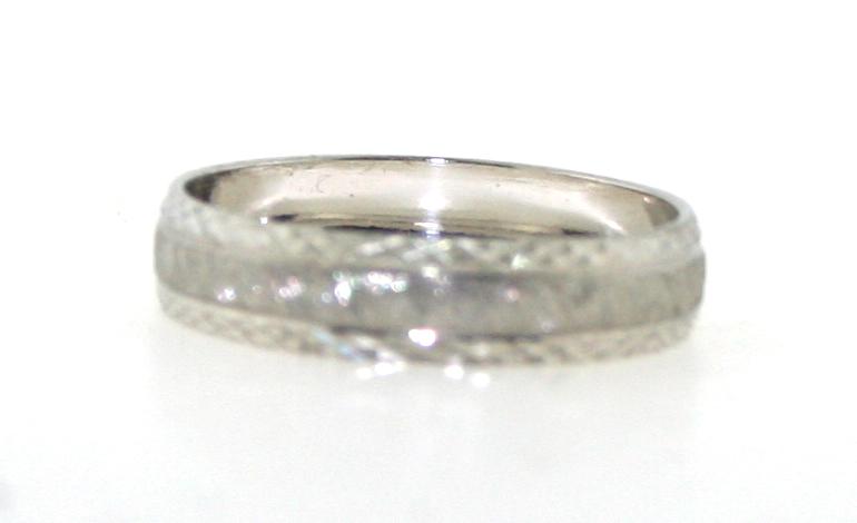 Platinum Size 6 2.5 Gram Ring (1 of 1)