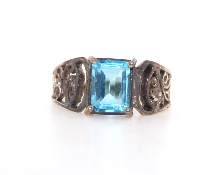 3 Ct Blue Sterling Silver Ring (1 of 1)