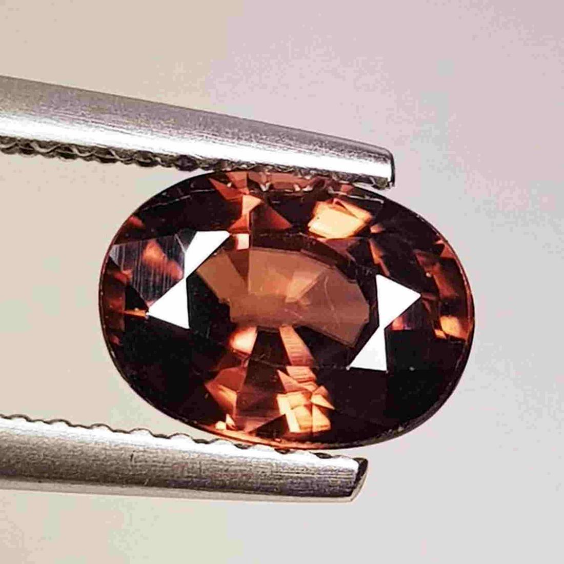2.00 ct Natural Zircon Oval Cut: No Reserve! Title: 2.00 ct Natural Zircon Oval Cut Color/Clarity: VVS Type: Loosegemstone Carat Weight: 13.68 Dimensions: 8.00 x 6.00 x 4.00 Additional Information: Oval - Cambodia Shipping: World
